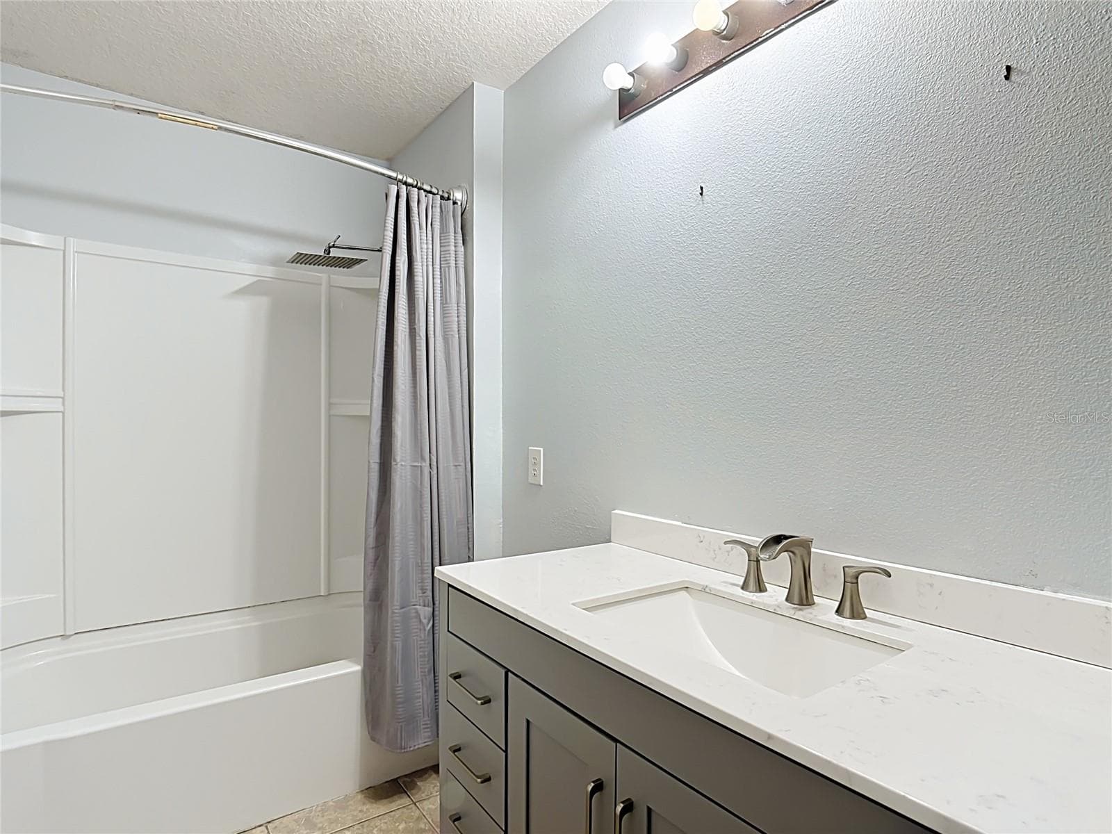 Townhouse at 2431 GRASMERE VIEW PKWY N, KISSIMMEE, photo 31 of 51
