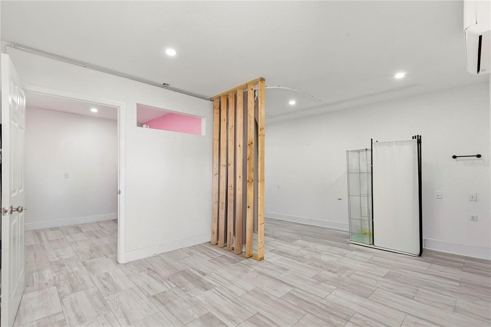 Single Family Residence at 8019 N GOMEZ AVE, TAMPA, photo 28 of 71