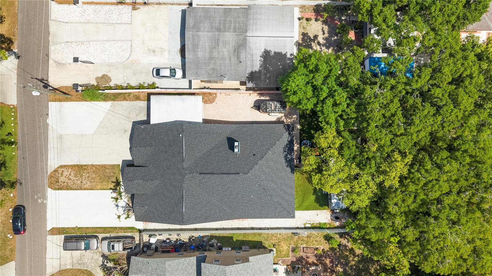 Single Family Residence at 8019 N GOMEZ AVE, TAMPA, photo 60 of 71