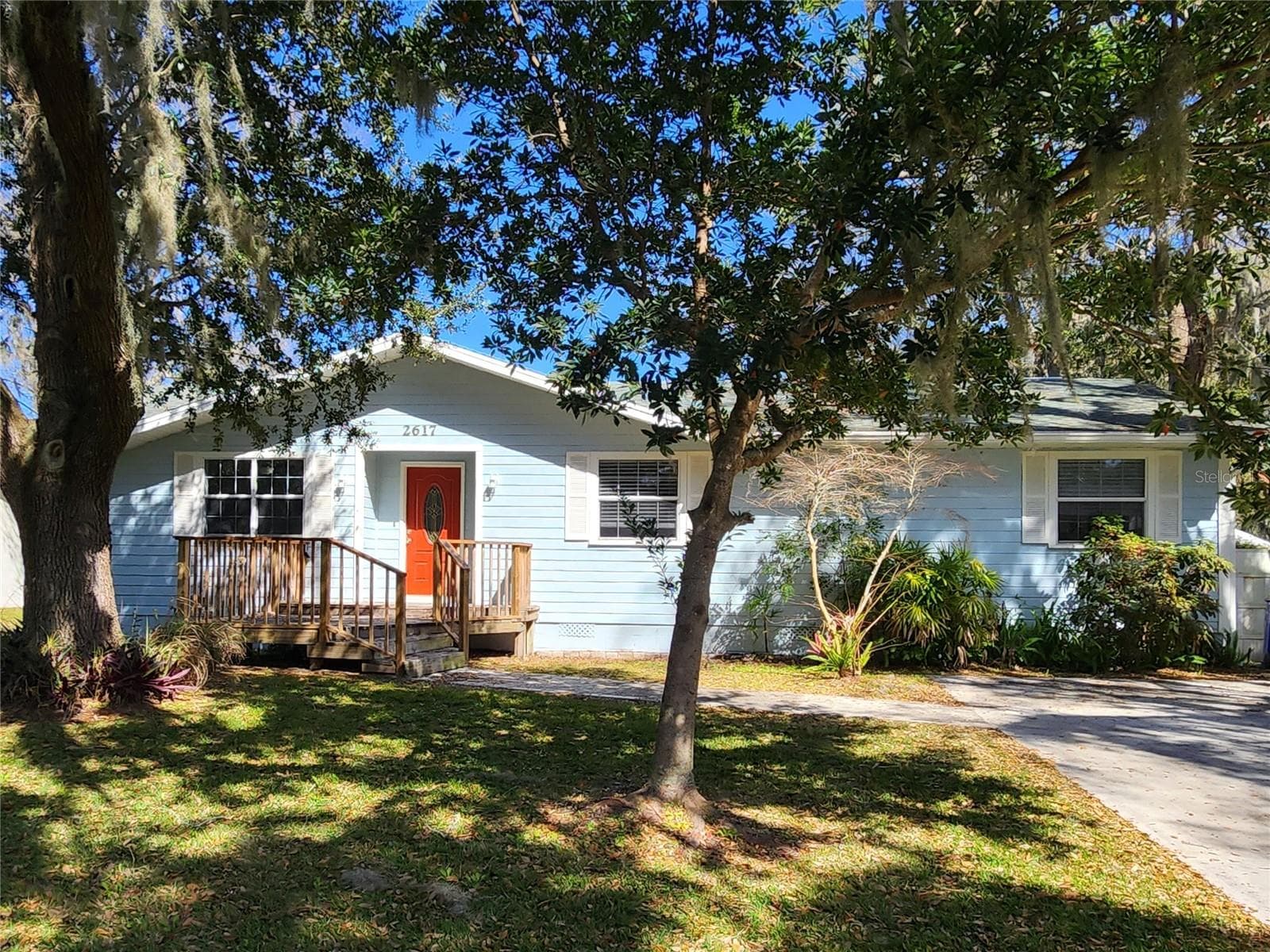 2617 PINE TREE DR