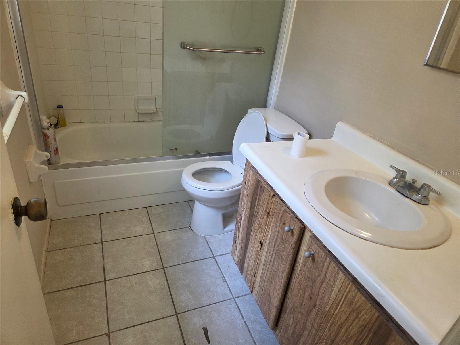 Single Family Residence at 221 CITRUS DR, KISSIMMEE, photo 14 of 17