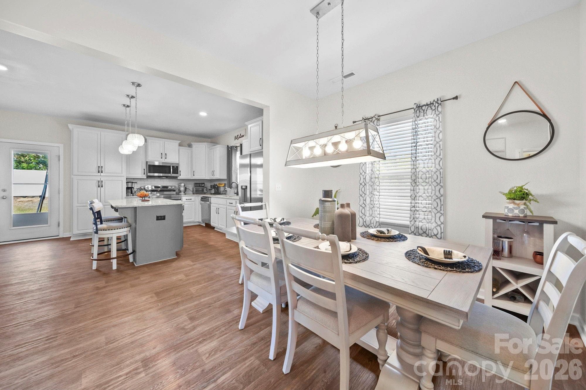 Single Family Residence at 1791 Savannah Lane, Stanfield, photo 5 of 37