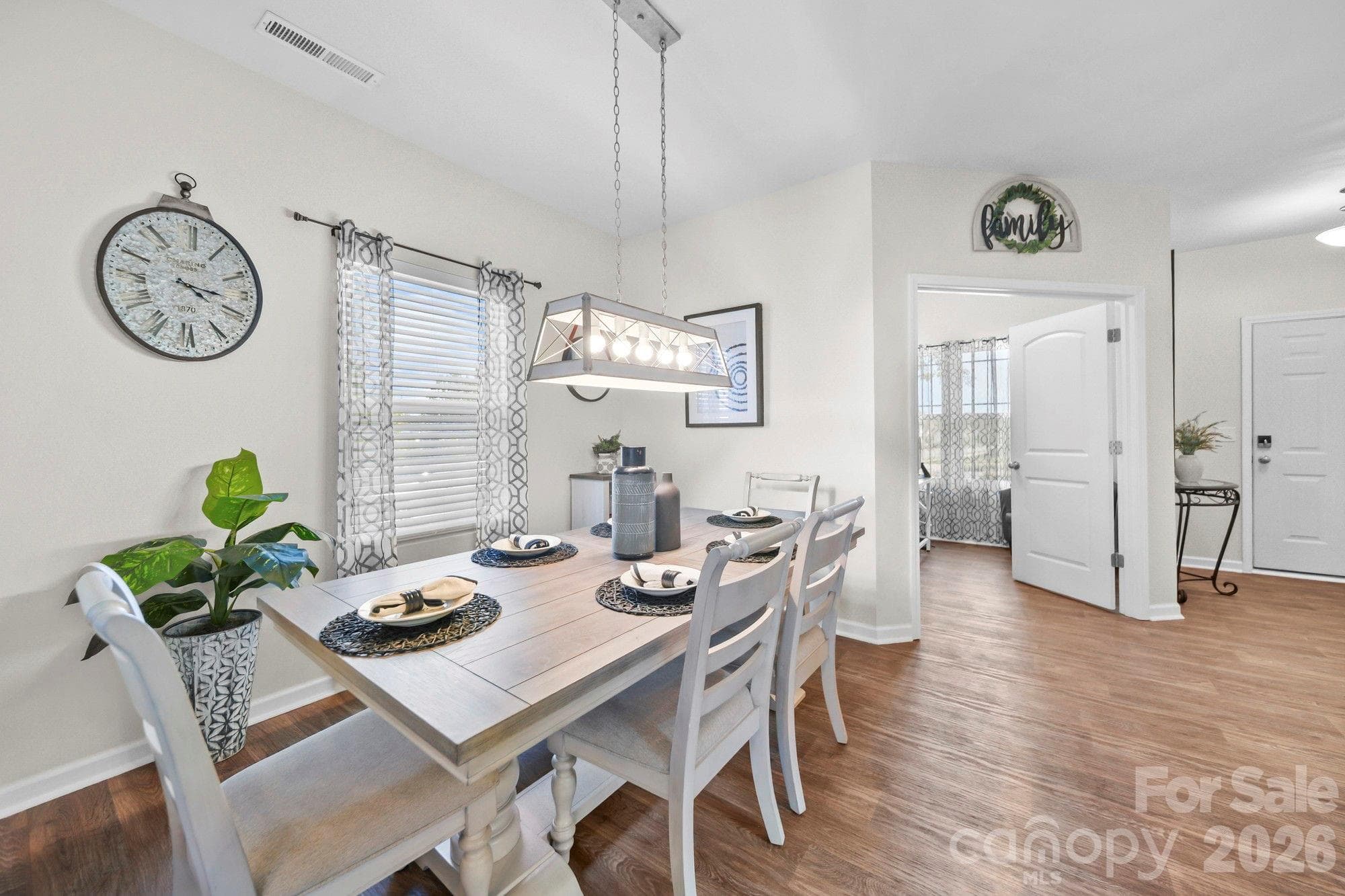 Single Family Residence at 1791 Savannah Lane, Stanfield, photo 6 of 37