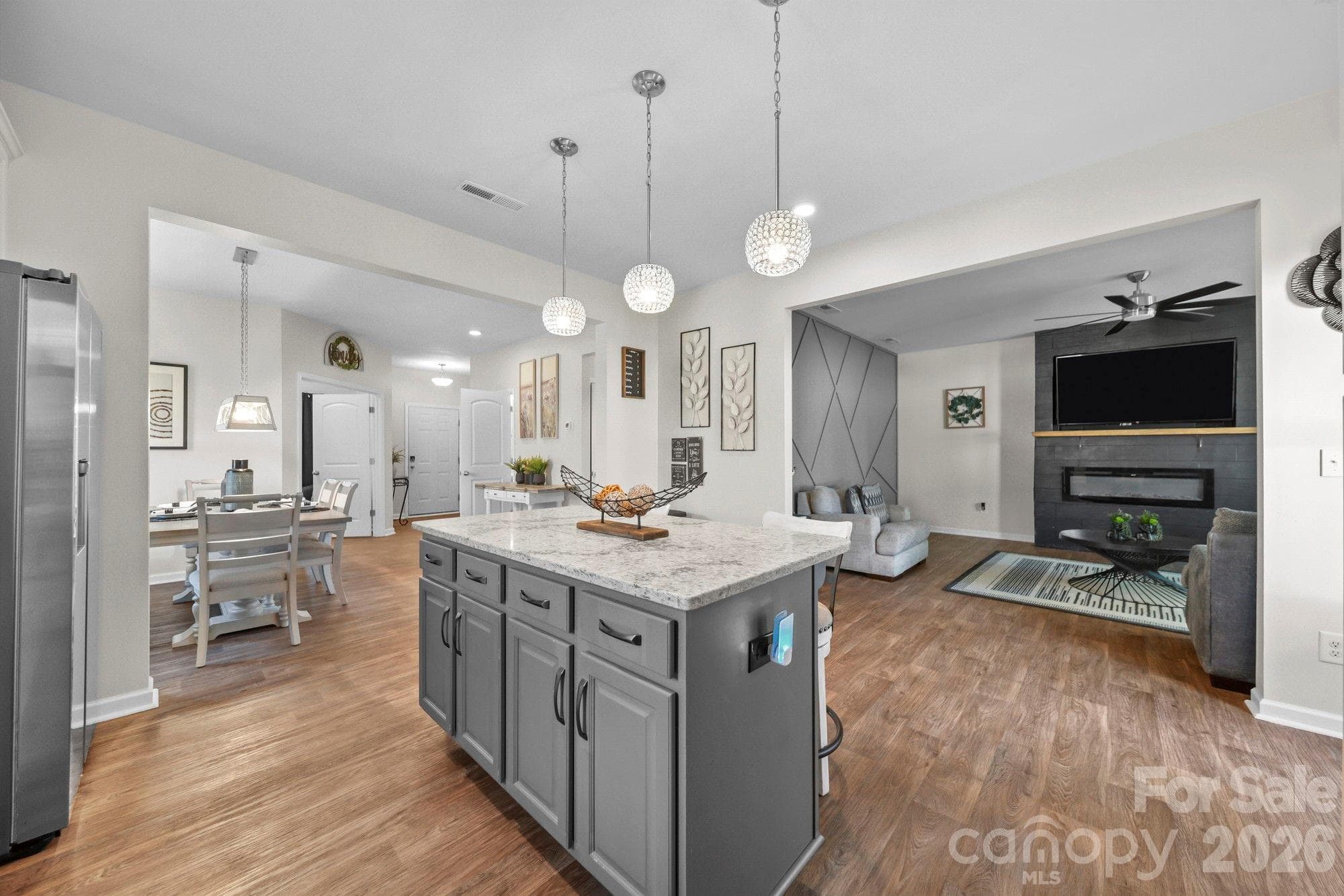 Single Family Residence at 1791 Savannah Lane, Stanfield, photo 8 of 37