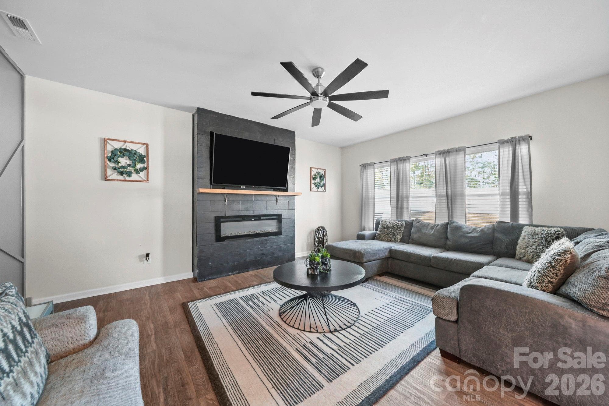 Single Family Residence at 1791 Savannah Lane, Stanfield, photo 10 of 37