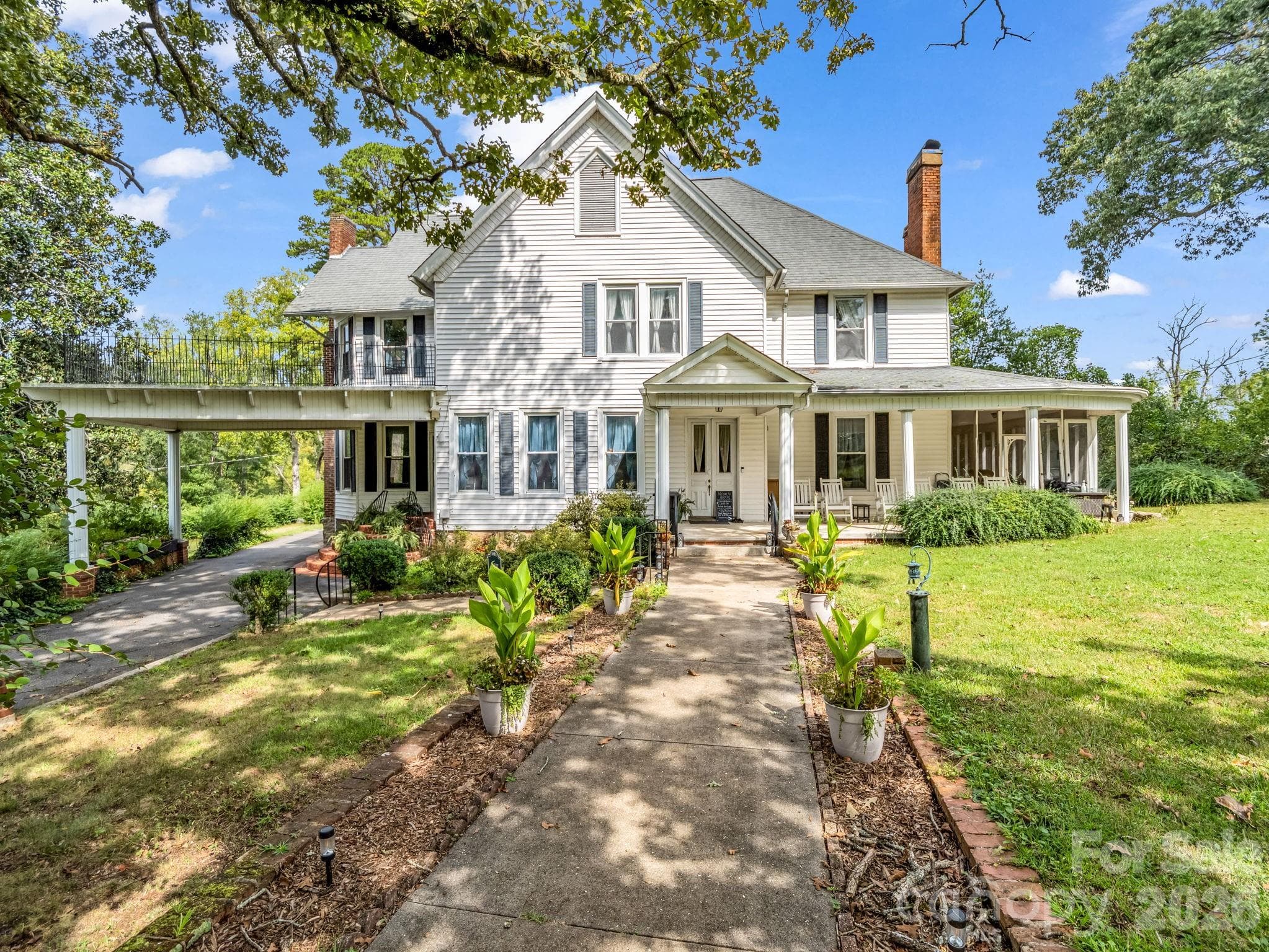 252 Spencer Street