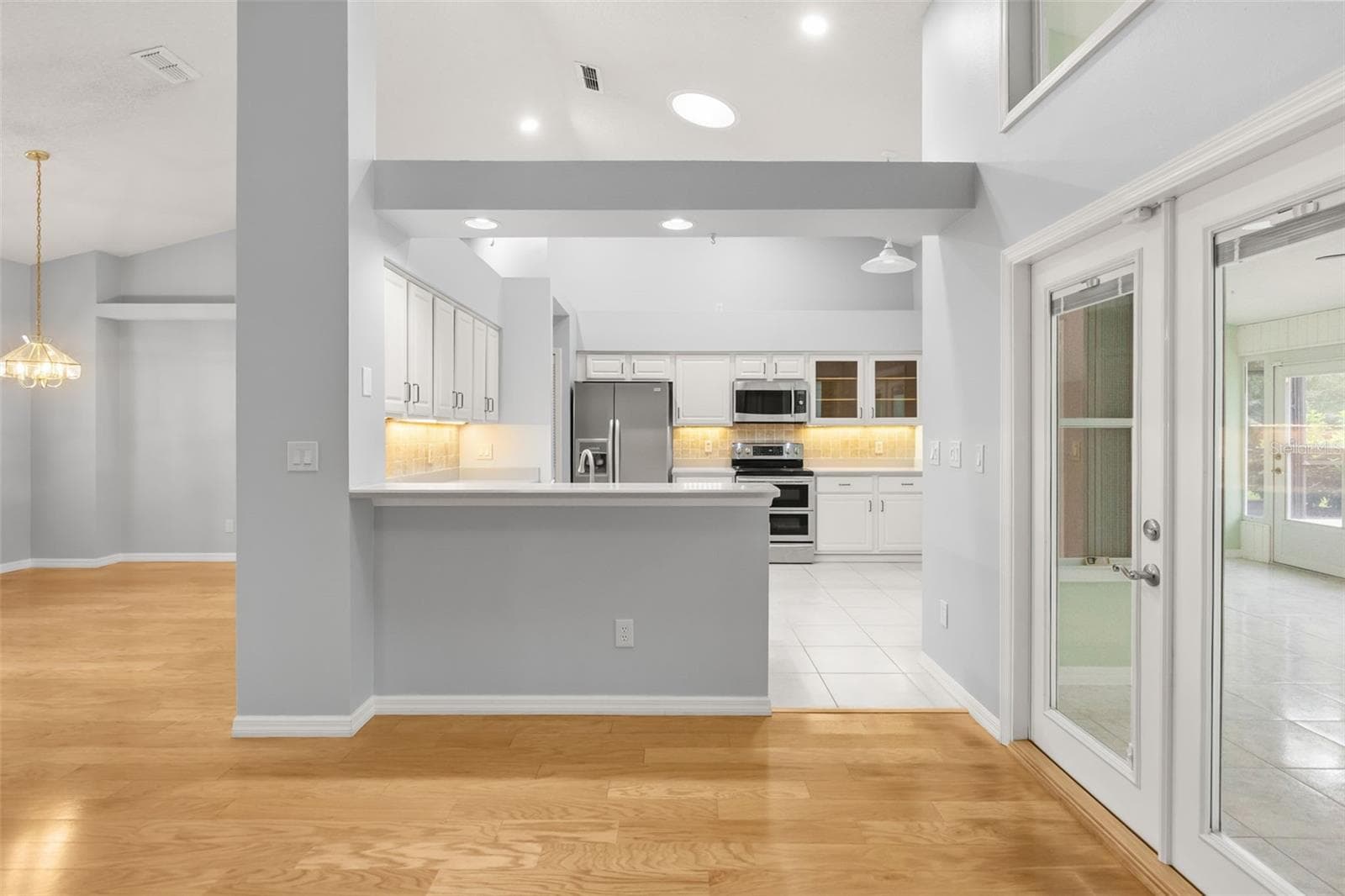 Single Family Residence at 13560 DORNOCH DR, ORLANDO, photo 5 of 34