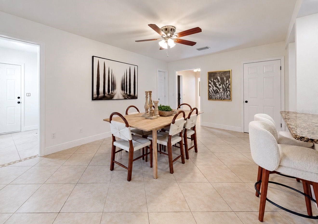 Single Family Residence at 2818 SPRINGDELL CIR, VALRICO, photo 6 of 71