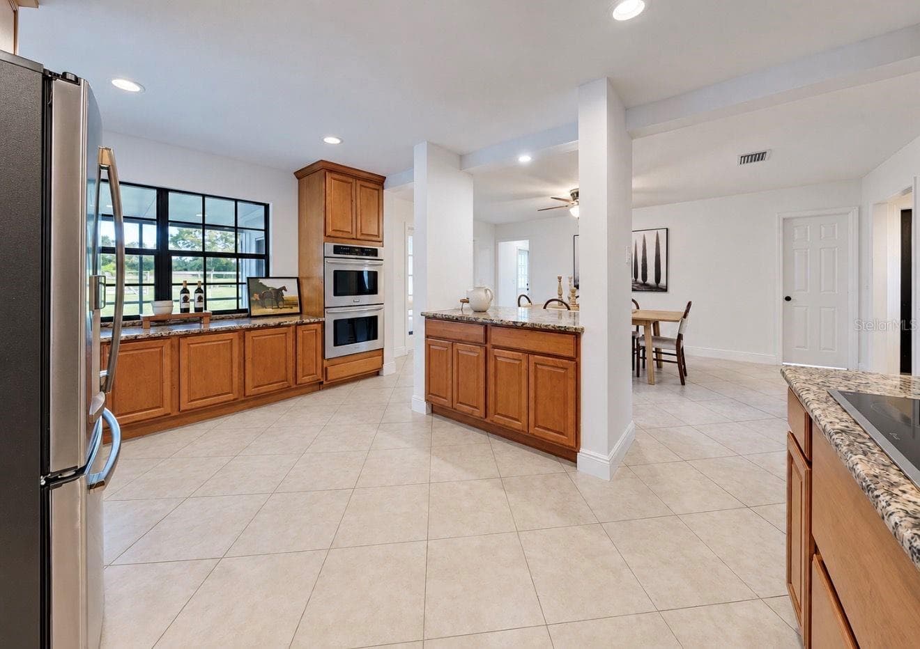 Single Family Residence at 2818 SPRINGDELL CIR, VALRICO, photo 15 of 71