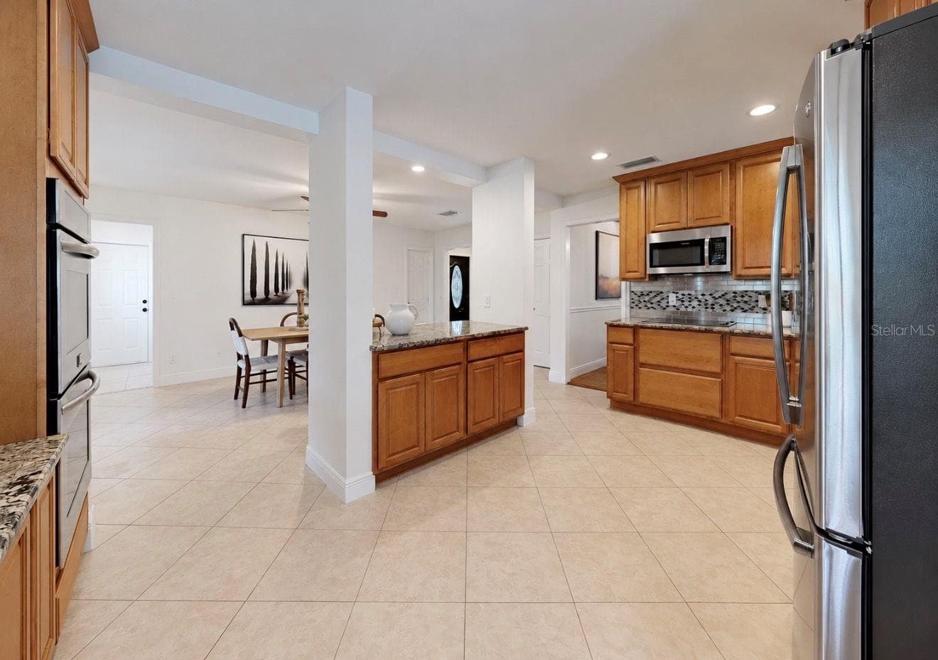 Single Family Residence at 2818 SPRINGDELL CIR, VALRICO, photo 16 of 71