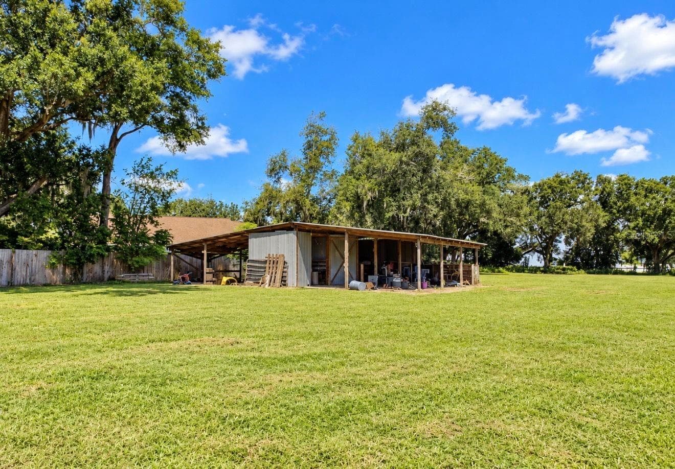 Single Family Residence at 2818 SPRINGDELL CIR, VALRICO, photo 55 of 71