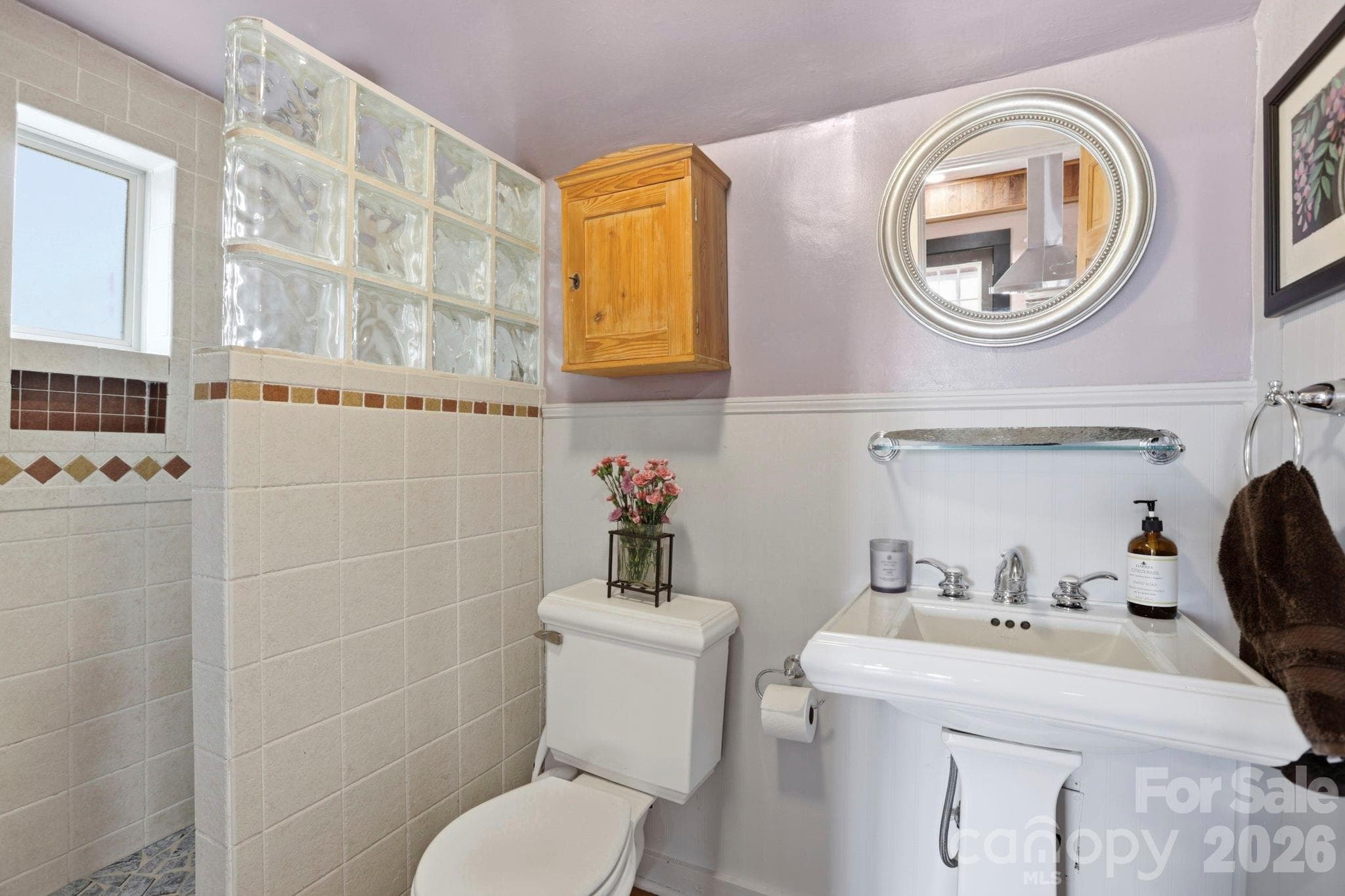 Full Bathroom #1 - 60 Roberts Street, Asheville