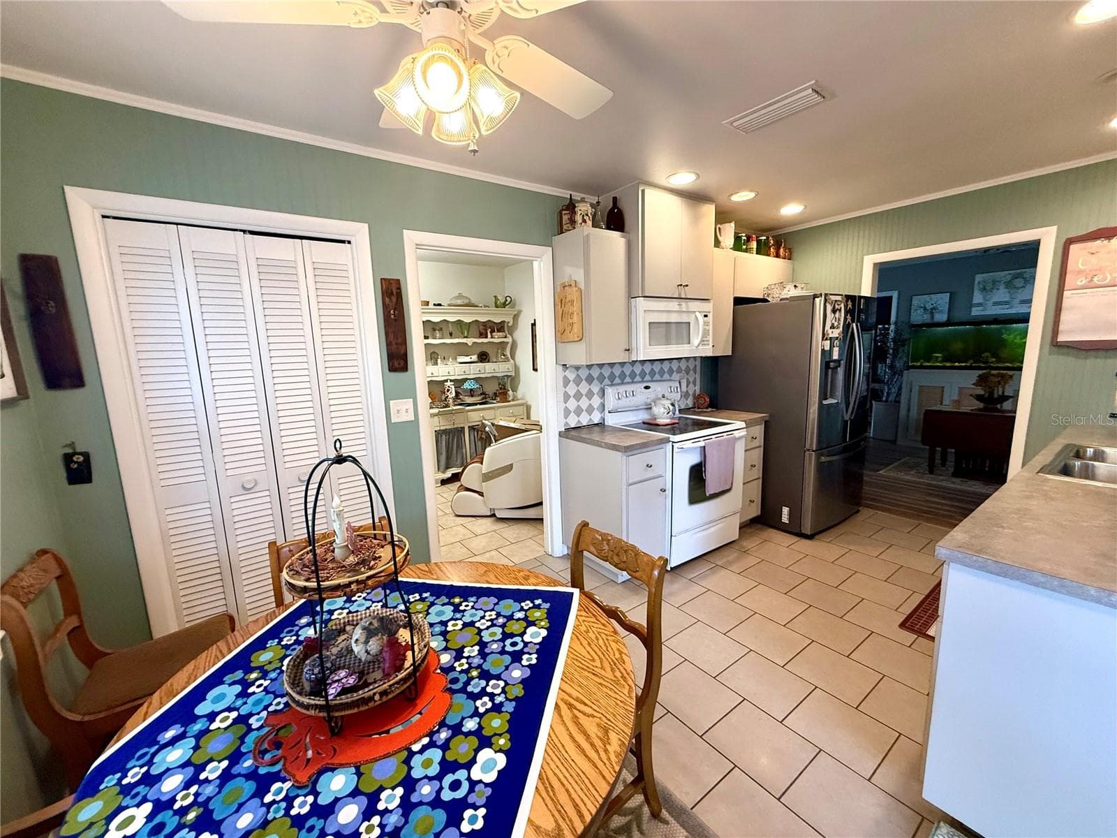 Single Family Residence at 400 BAYOU RD, WINTER HAVEN, photo 7 of 72