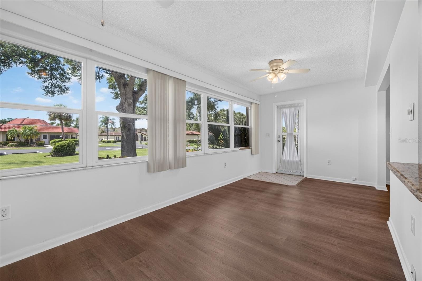 Sunroom - 12200 VONN RD #7D, LARGO
