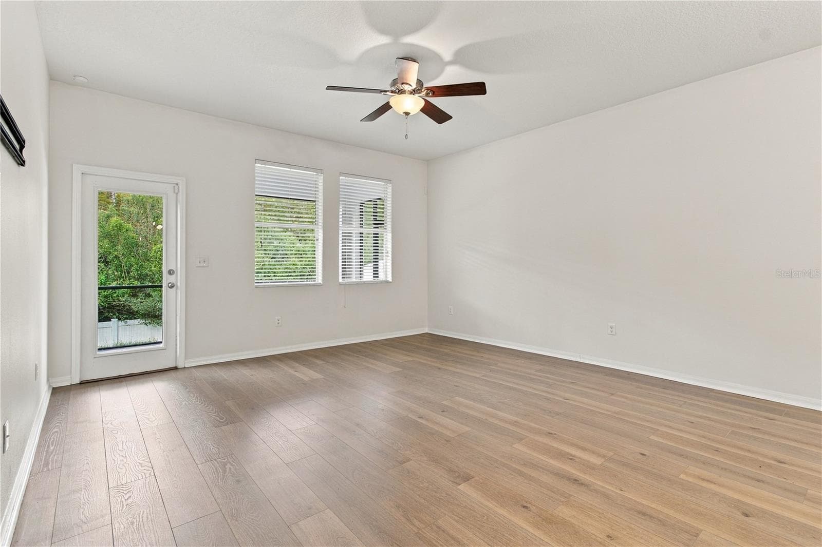 Living Room - 18928 HAMPSTEAD HEATH CT, LAND O LAKES
