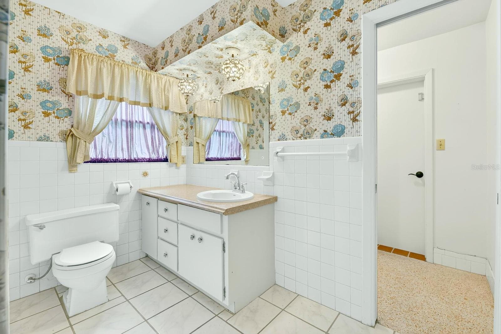2nd Bathroom - 521 S LARRY CIR, BRANDON