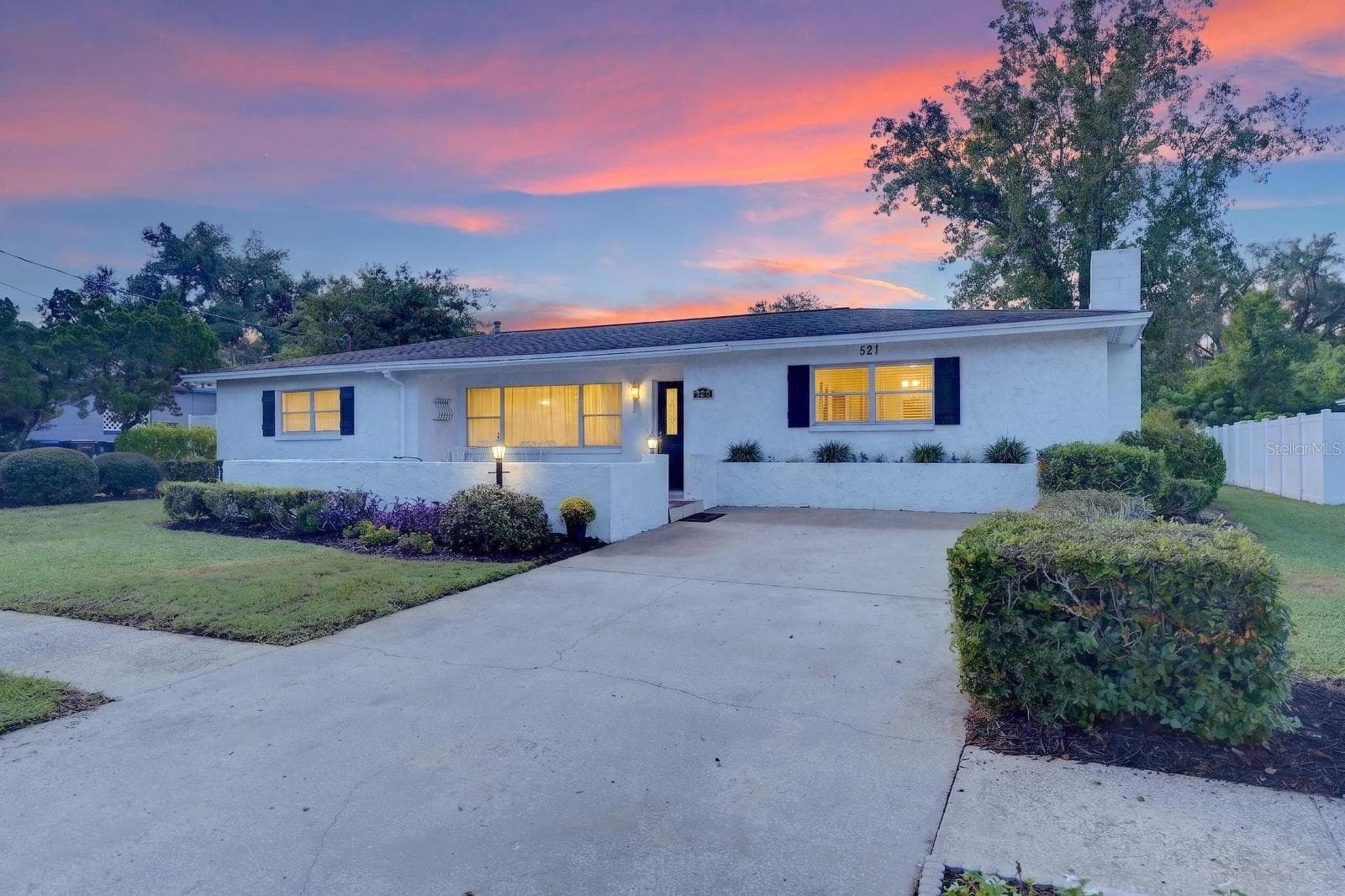You are Home! - 521 S LARRY CIR, BRANDON