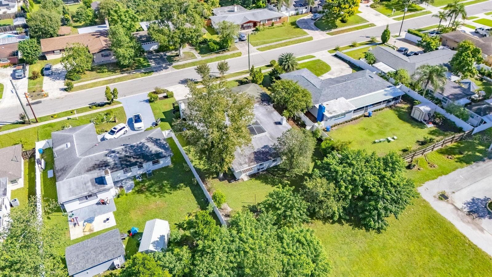 Single Family Residence at 521 S LARRY CIR, BRANDON, photo 50 of 56
