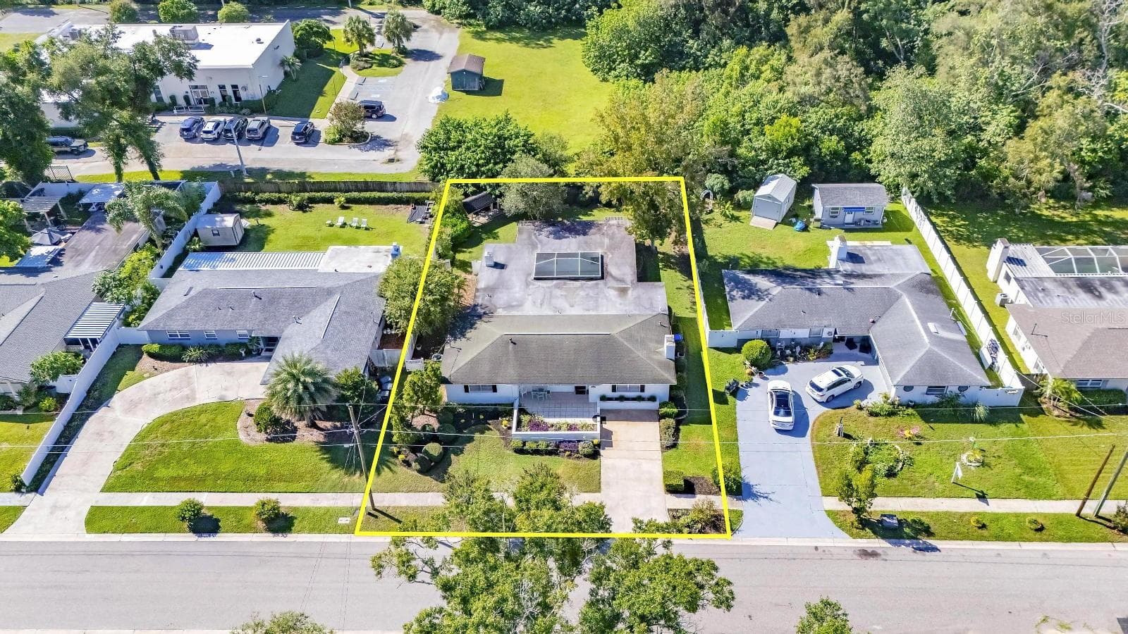 Single Family Residence at 521 S LARRY CIR, BRANDON, photo 54 of 56