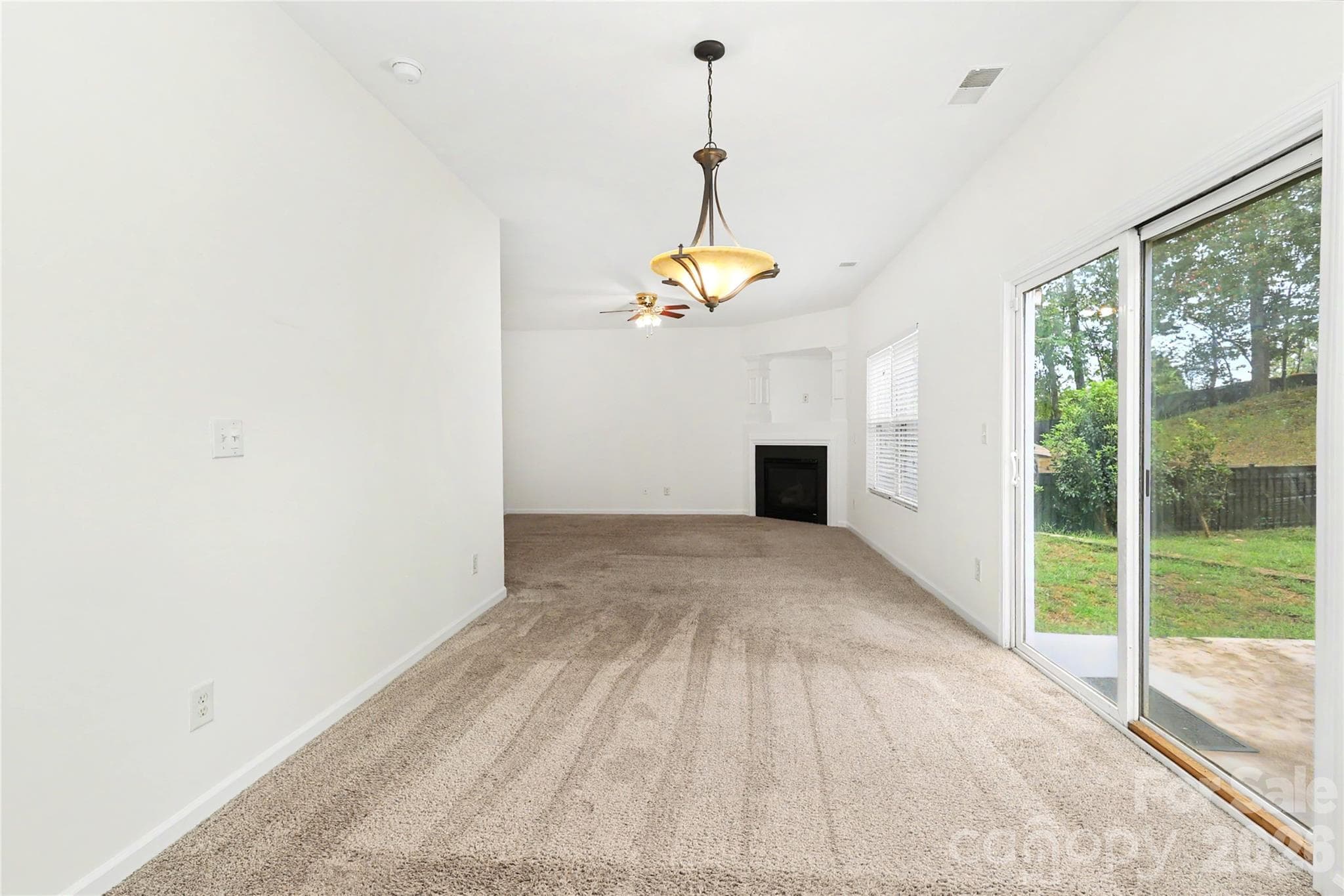 Single Family Residence at 3833 Catawba Creek Drive, Gastonia, photo 13 of 40
