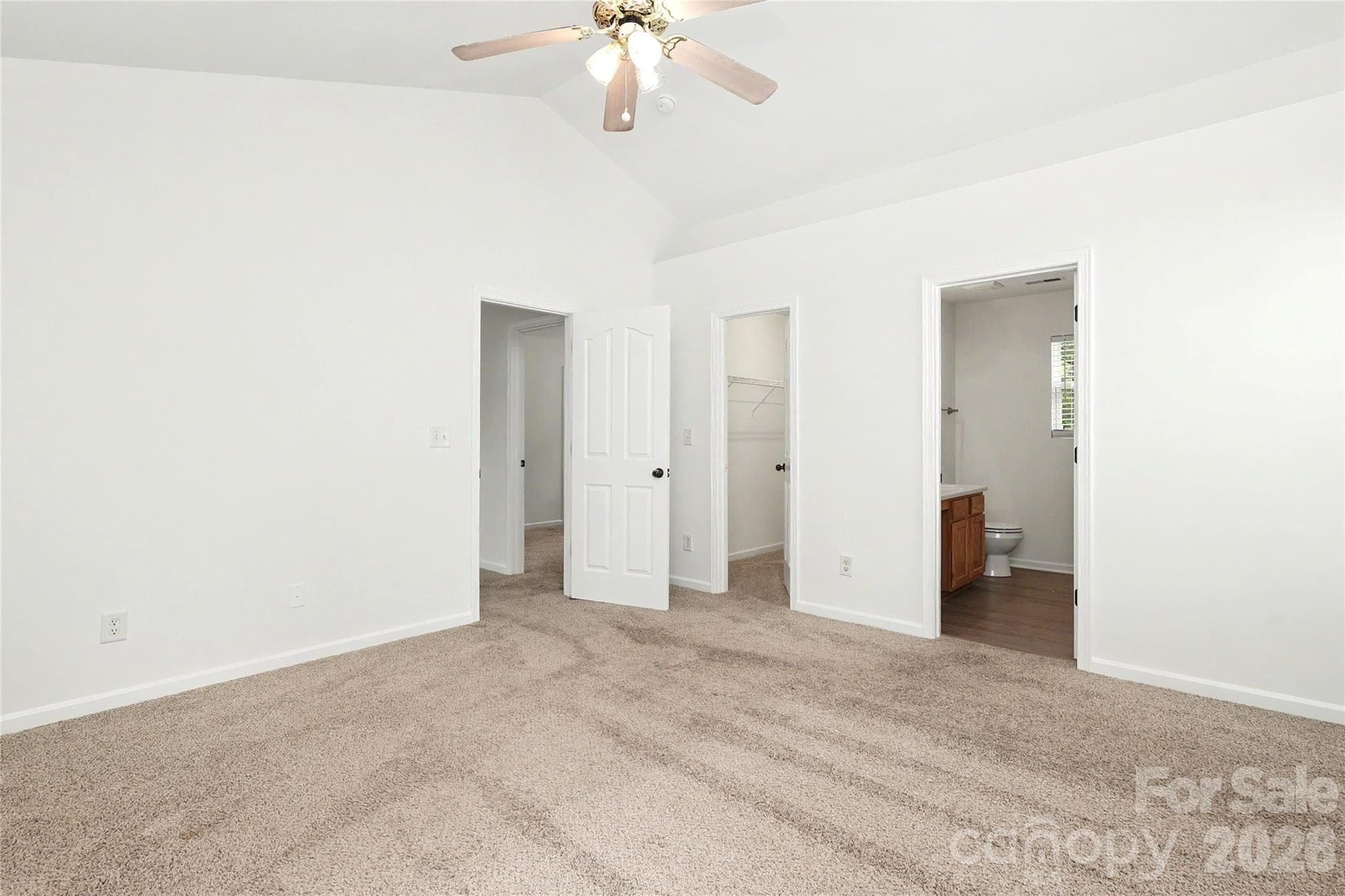 Single Family Residence at 3833 Catawba Creek Drive, Gastonia, photo 20 of 40