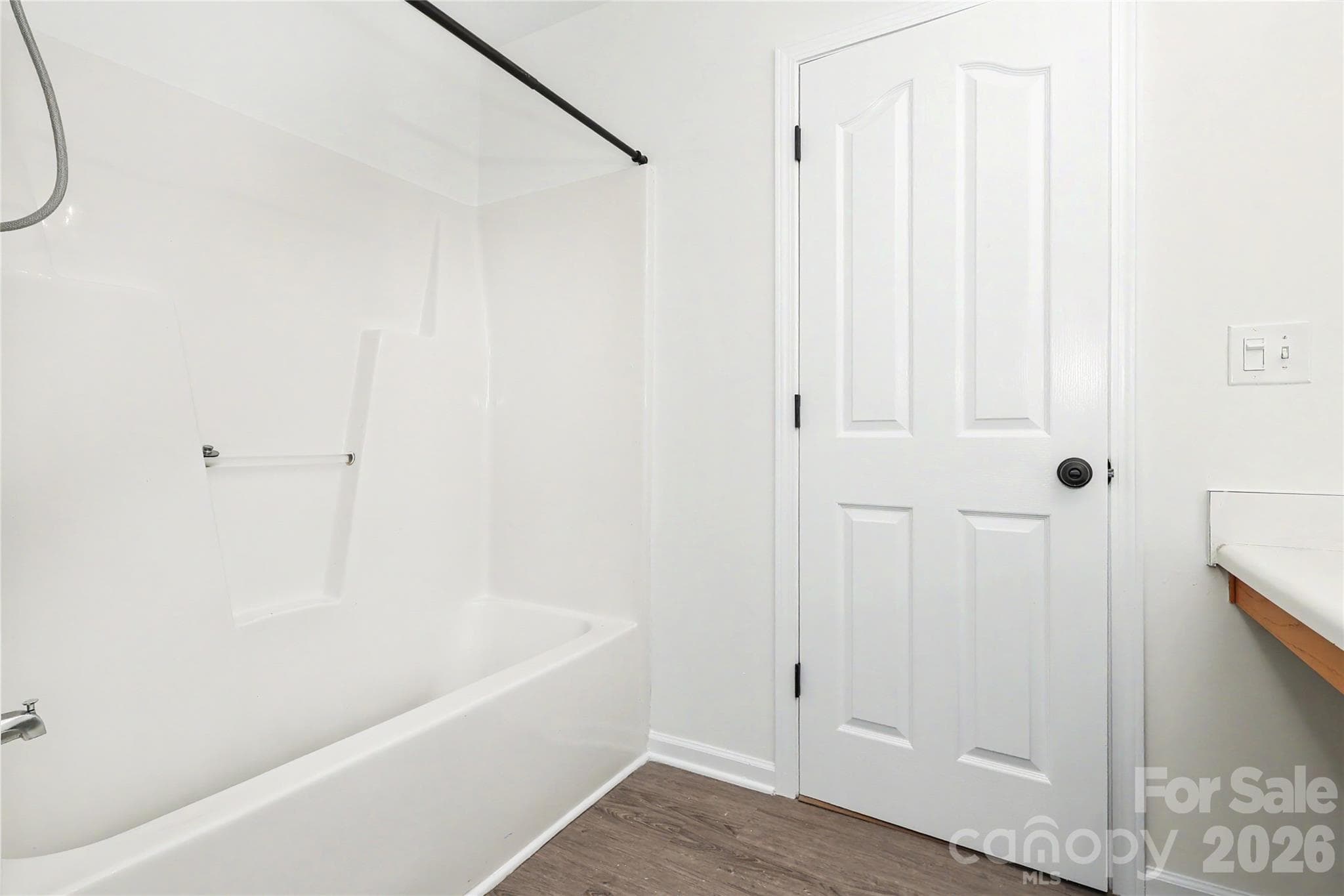 Single Family Residence at 3833 Catawba Creek Drive, Gastonia, photo 23 of 40