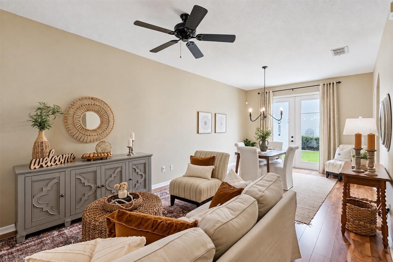 Family/Dining Room with French Doors Leading to Backyard - 14559 CLARKSON DR, ORLANDO