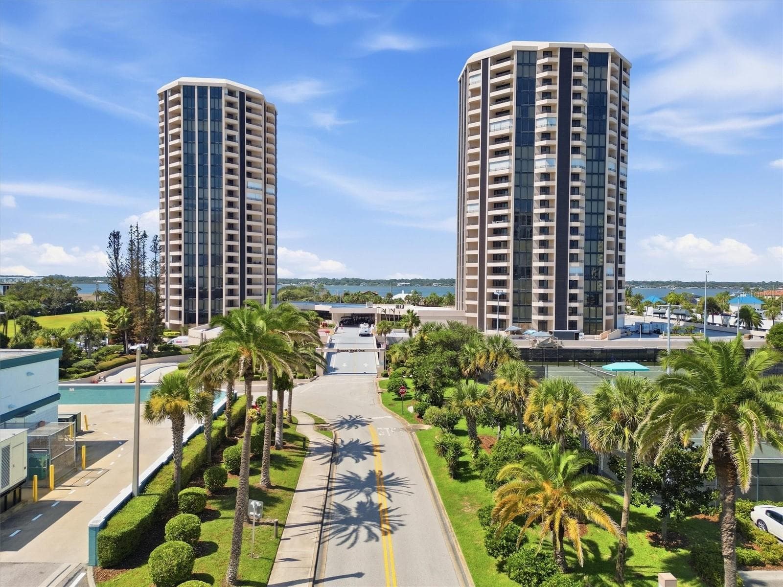 1 OCEANS WEST BLVD #8B1