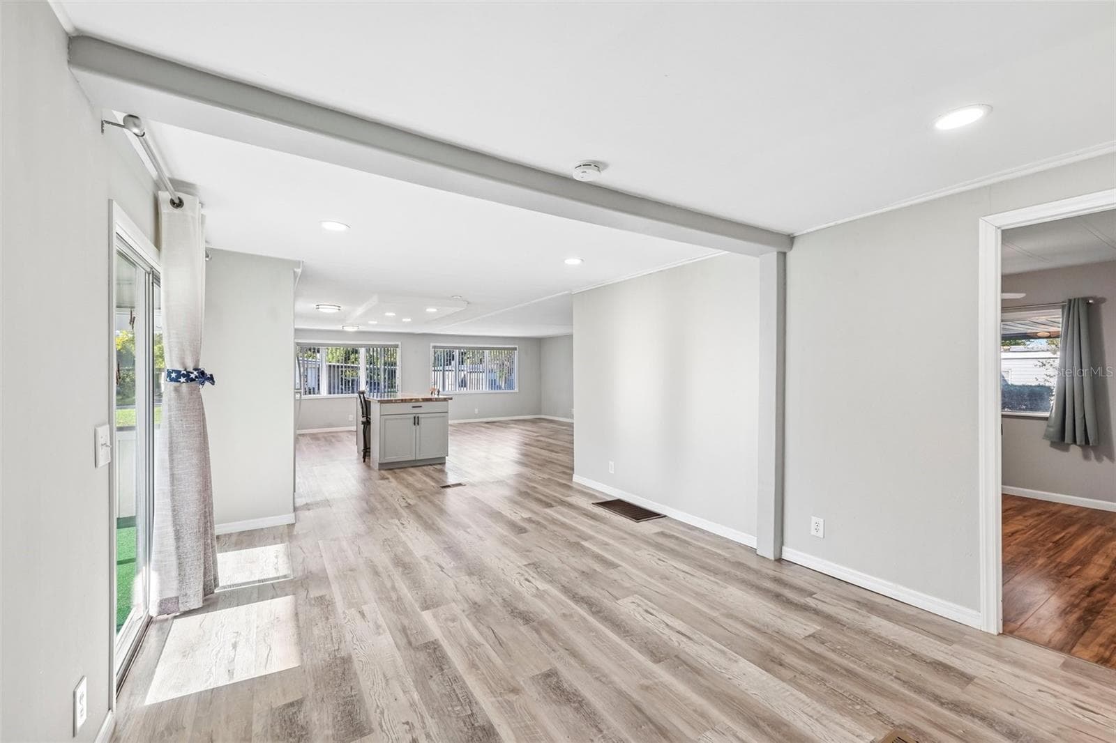 Livingroom into kitchen - 11 FLORENCE BLVD, DEBARY