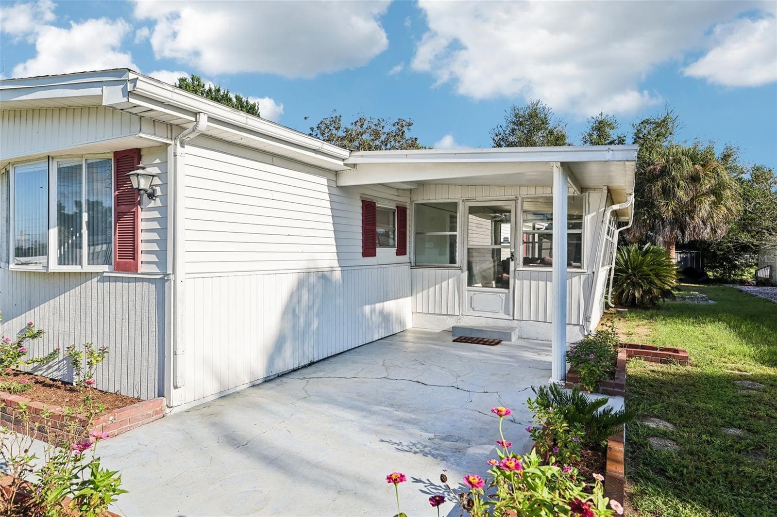 Side porch - 11 FLORENCE BLVD, DEBARY