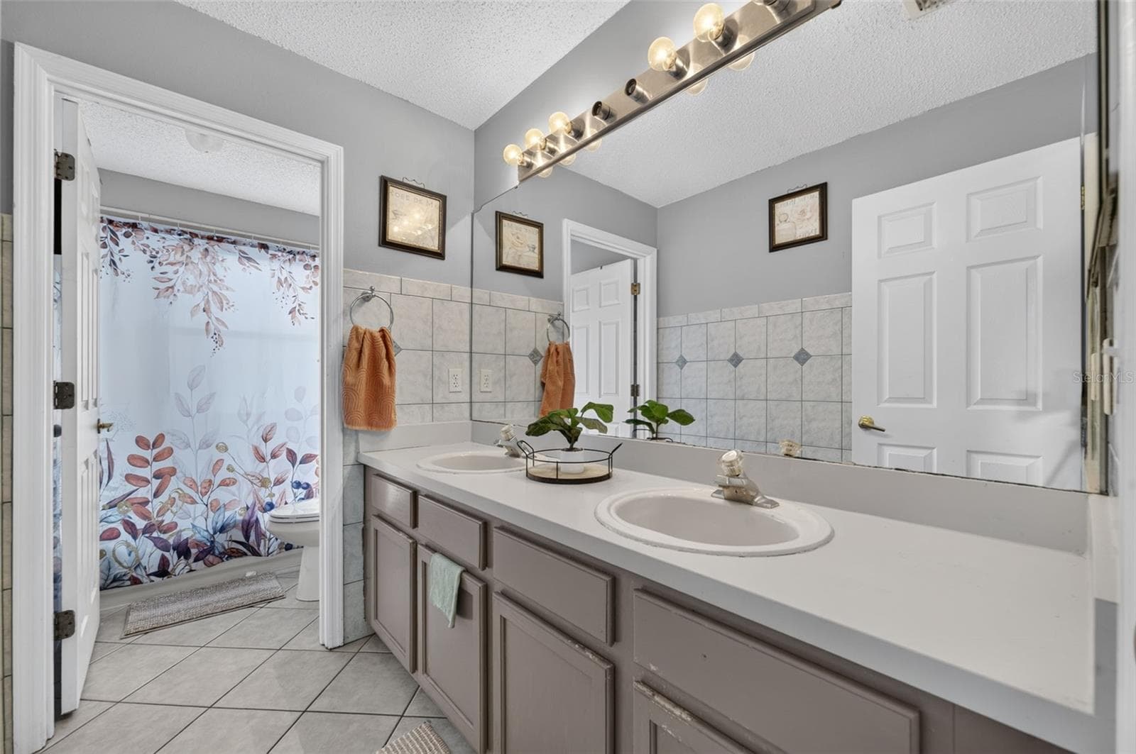 Upstairs Bathroom - 268 EASTON CIR, OVIEDO
