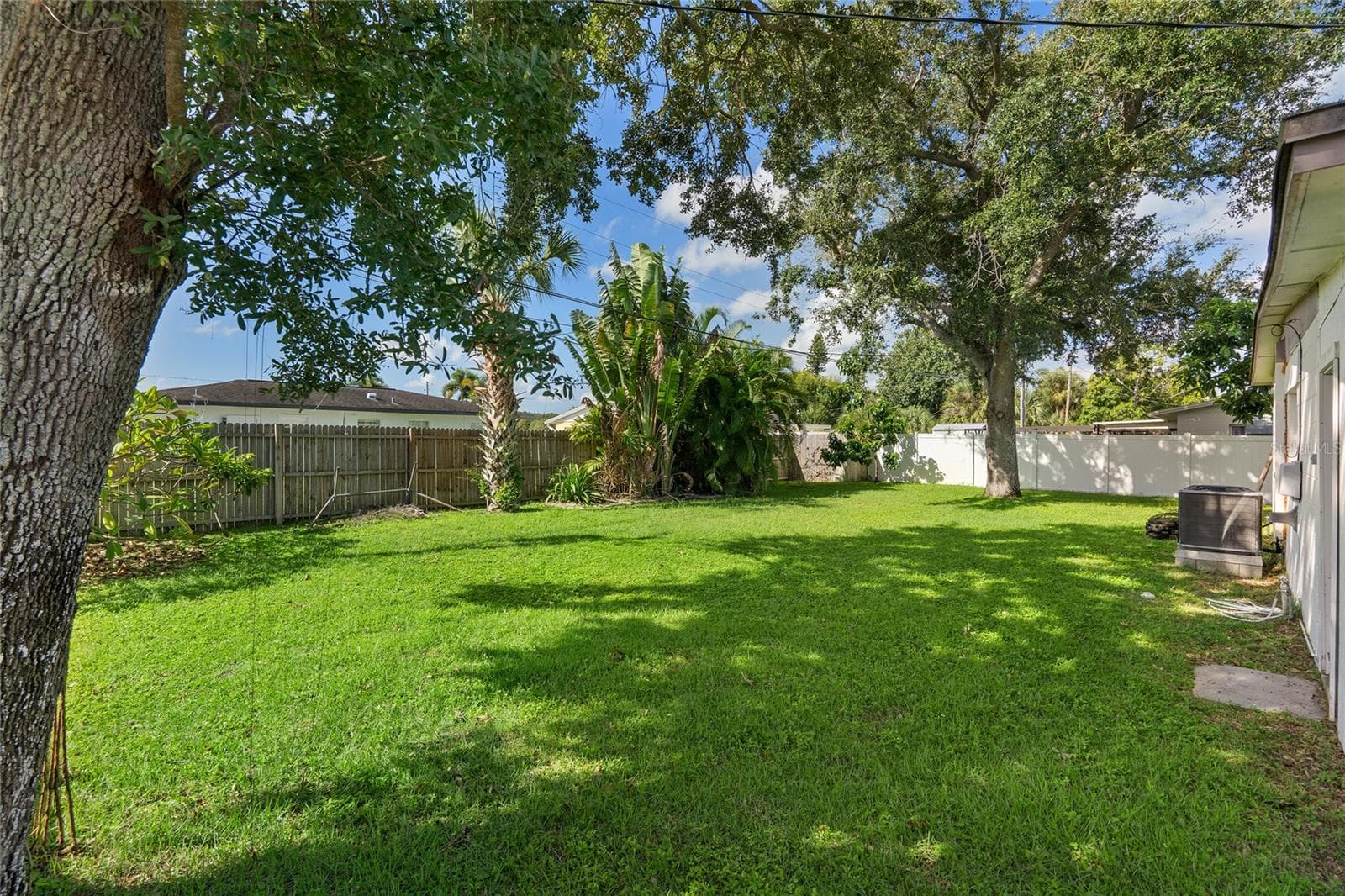 Single Family Residence at 1100 76TH AVE N, ST PETERSBURG, photo 32 of 42