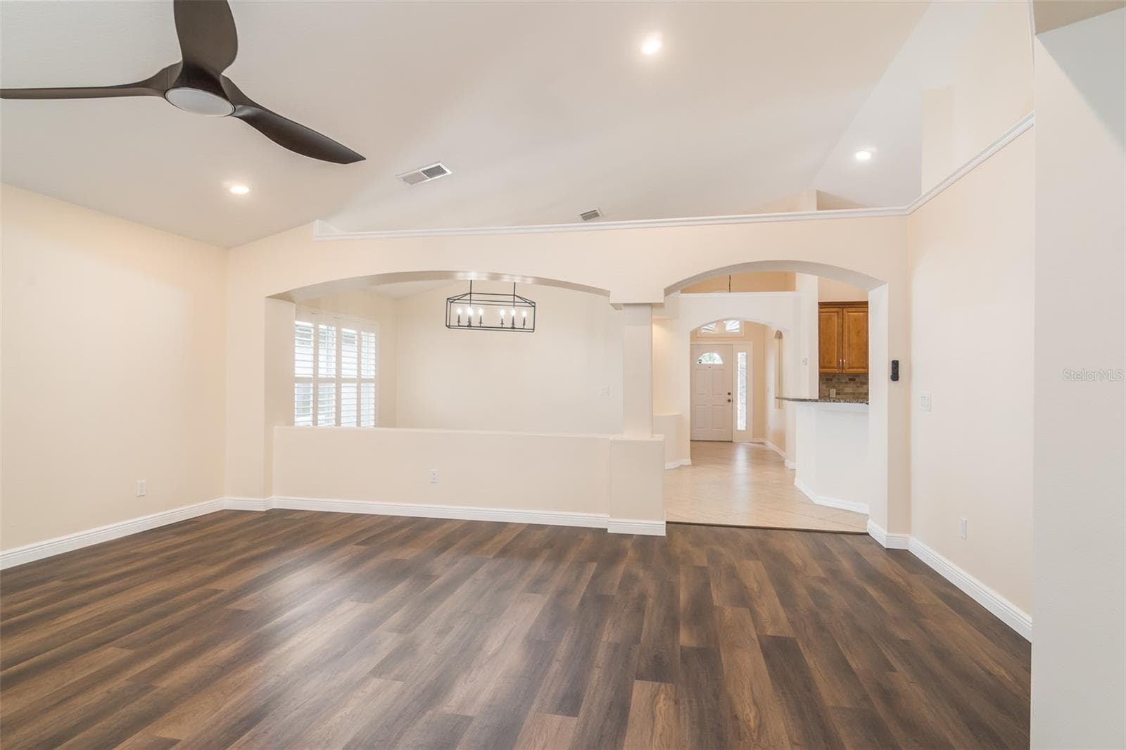 Single Family Residence at 6918 JAMESTOWN MANOR DR, RIVERVIEW, photo 29 of 37