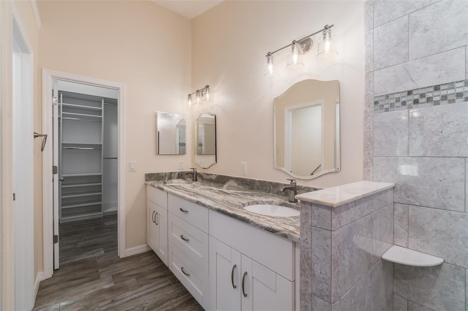 Single Family Residence at 6918 JAMESTOWN MANOR DR, RIVERVIEW, photo 36 of 37