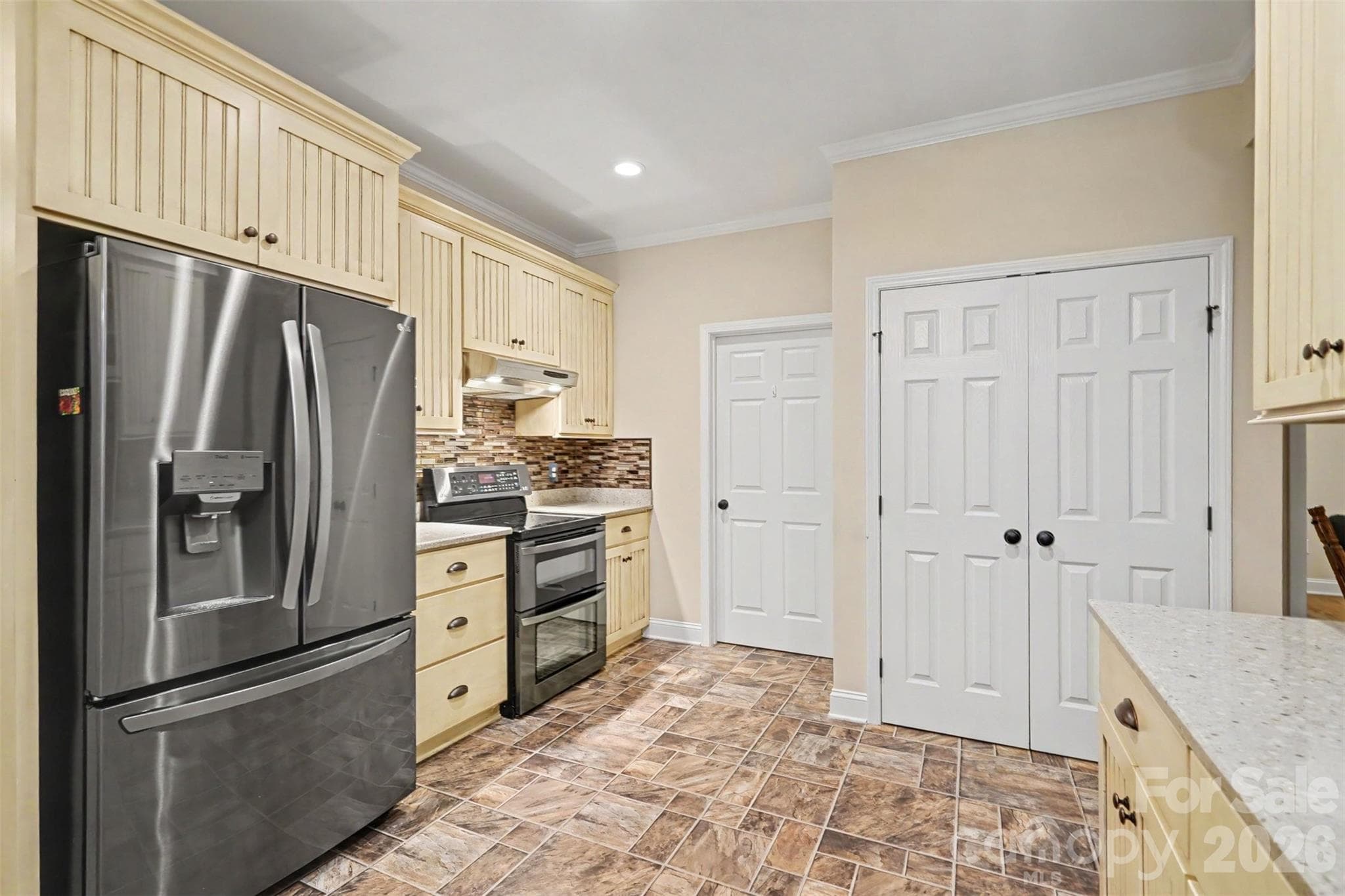 Double-door pantry. Single door leads to laundry room. - 5123 Beckenham Lane, Concord