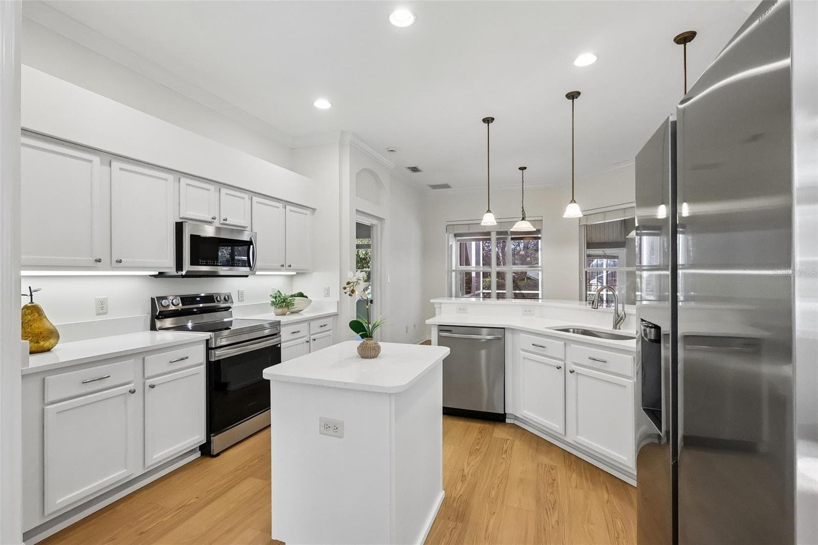 Brand New Fridge - Never Used - 24445 MADEWOOD AVE, LEESBURG