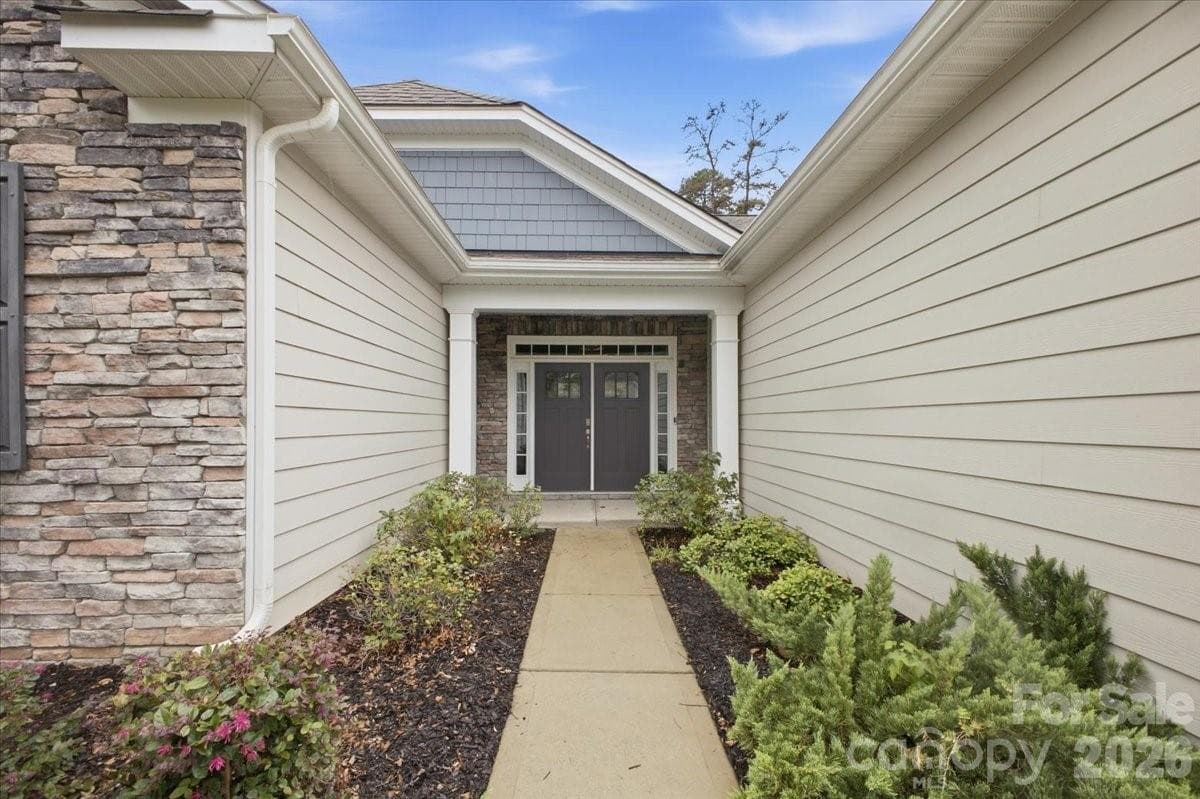 Single Family Residence at 1221 Acosta Court, Lake Wylie, photo 5 of 41