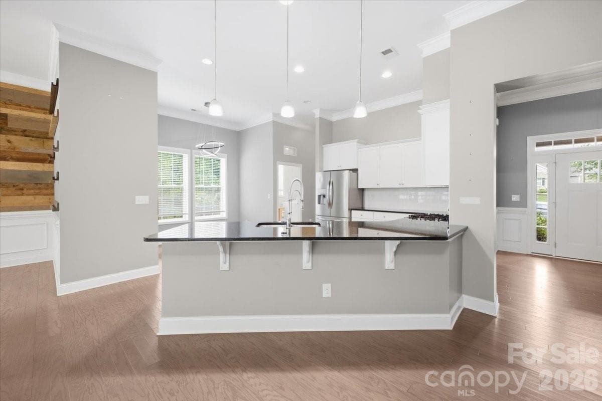Single Family Residence at 1221 Acosta Court, Lake Wylie, photo 11 of 41