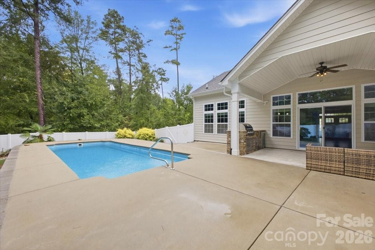 Single Family Residence at 1221 Acosta Court, Lake Wylie, photo 28 of 41