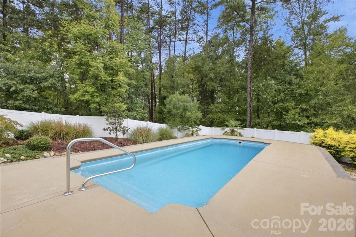 Single Family Residence at 1221 Acosta Court, Lake Wylie, photo 31 of 41