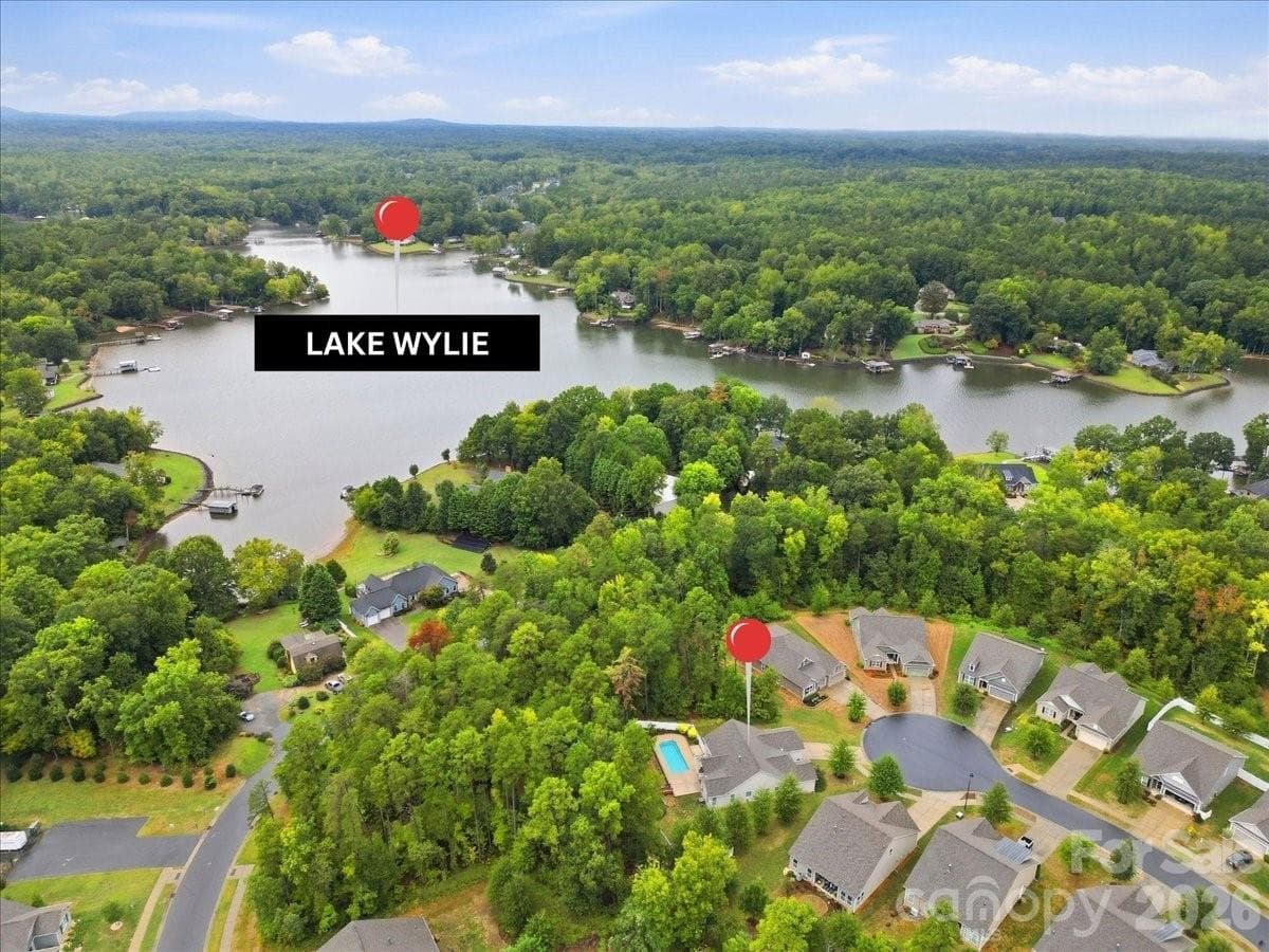 Single Family Residence at 1221 Acosta Court, Lake Wylie, photo 40 of 41