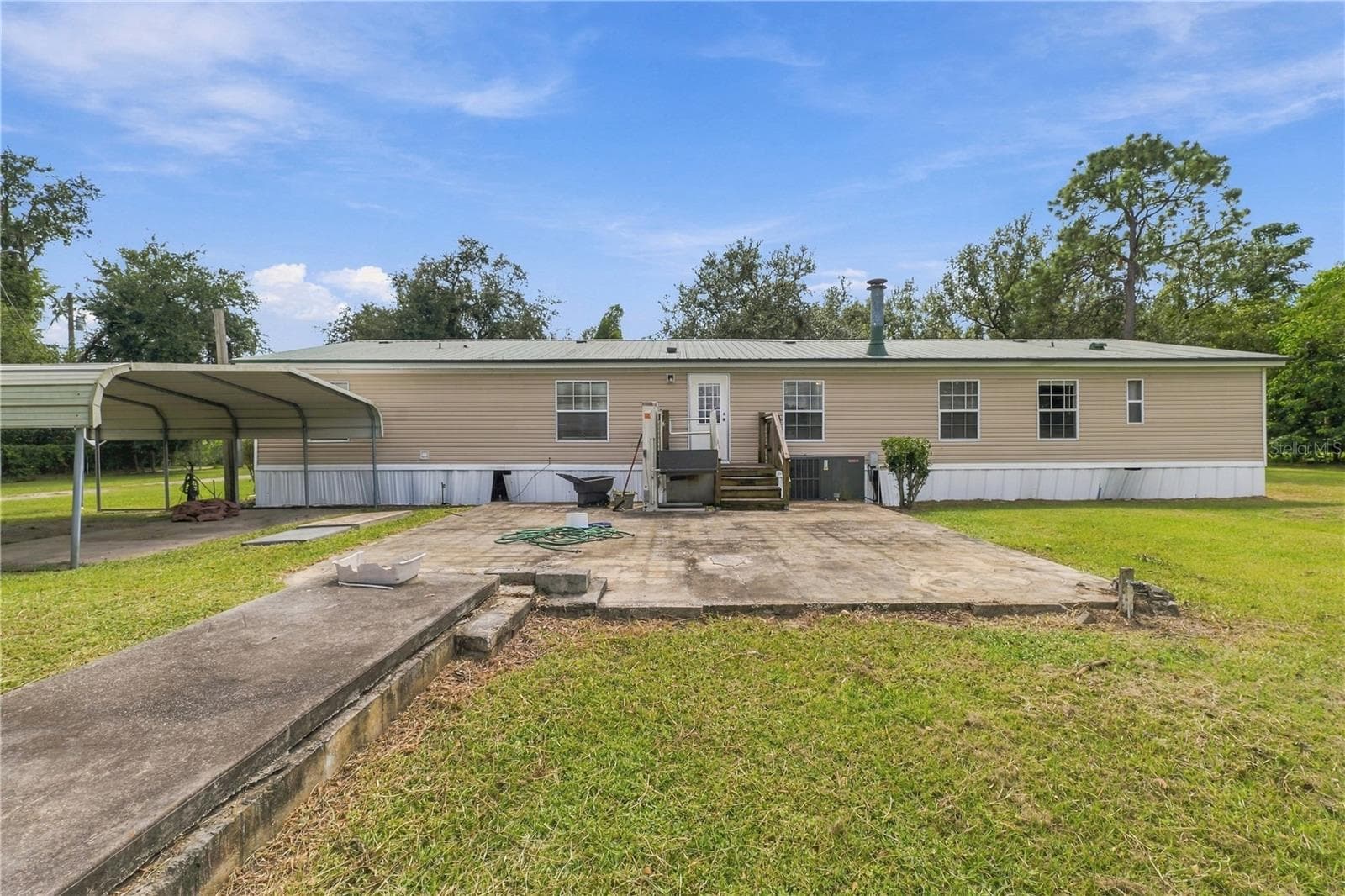 8611 COUNTY LINE RD