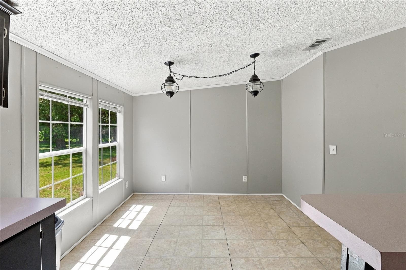 Manufactured Home at 8611 COUNTY LINE RD, LITHIA, photo 14 of 34