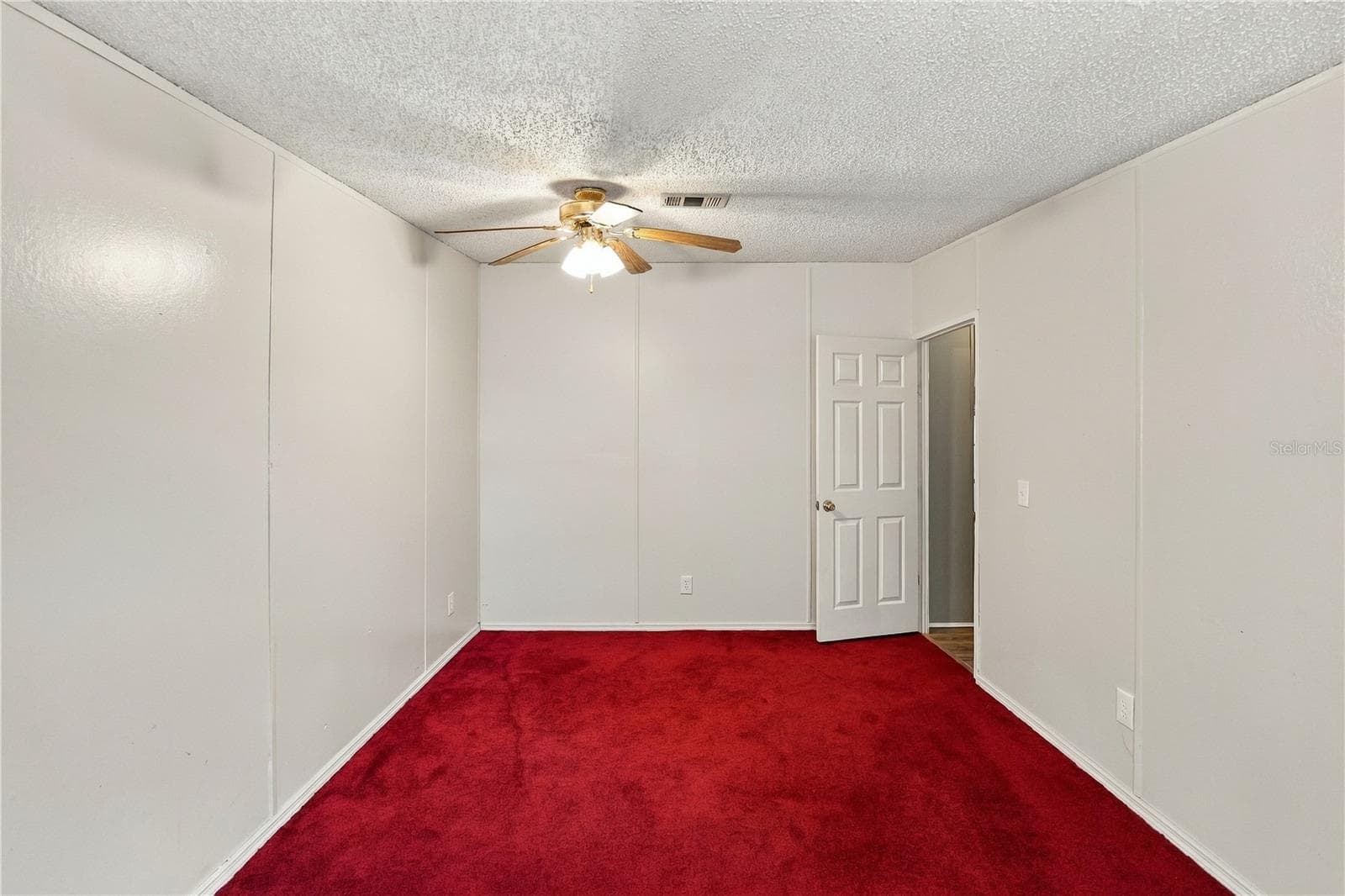 Manufactured Home at 8611 COUNTY LINE RD, LITHIA, photo 17 of 34