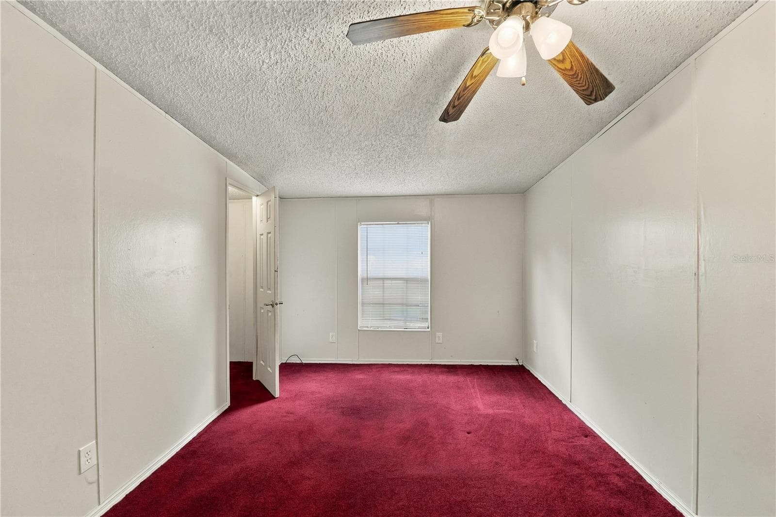 Manufactured Home at 8611 COUNTY LINE RD, LITHIA, photo 18 of 34