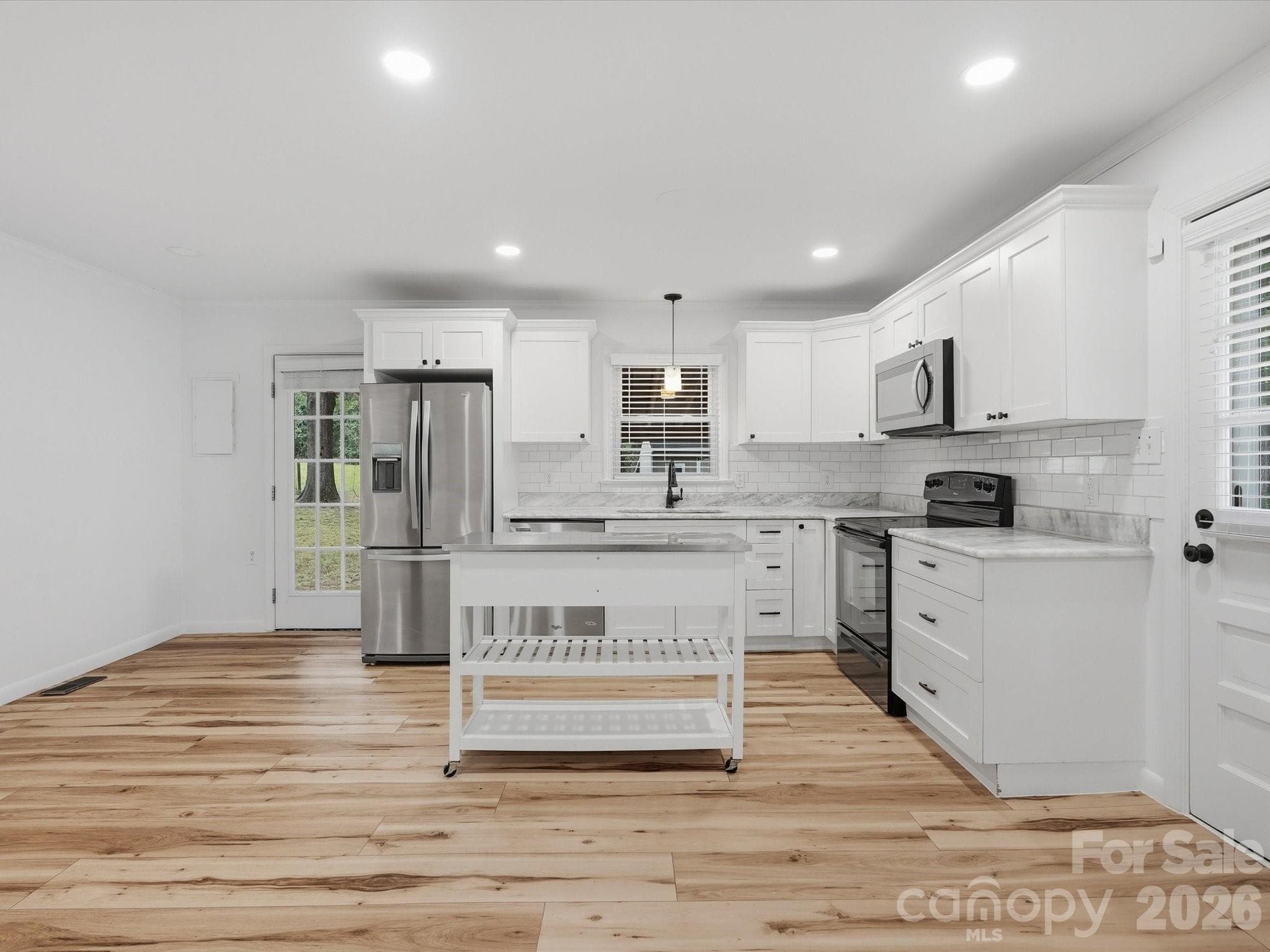 Single Family Residence at 8903 Richardson King Road, Waxhaw, photo 6 of 31
