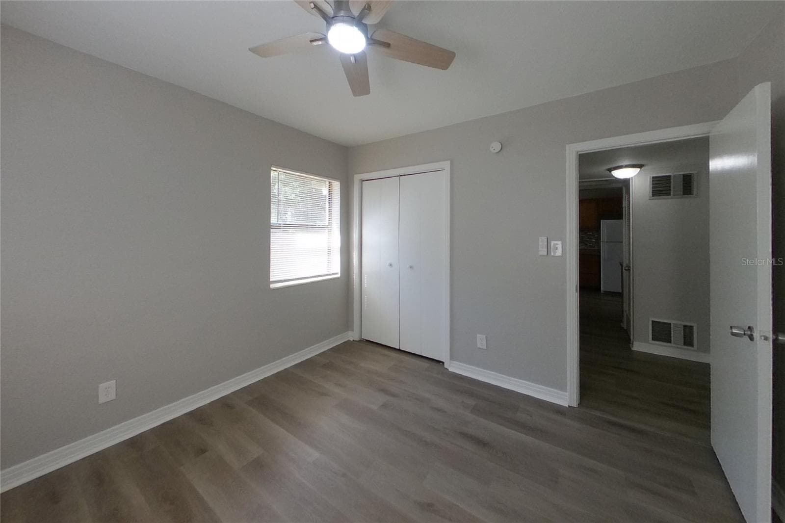 Single Family Residence at ST PETERSBURG, photo 12 of 16