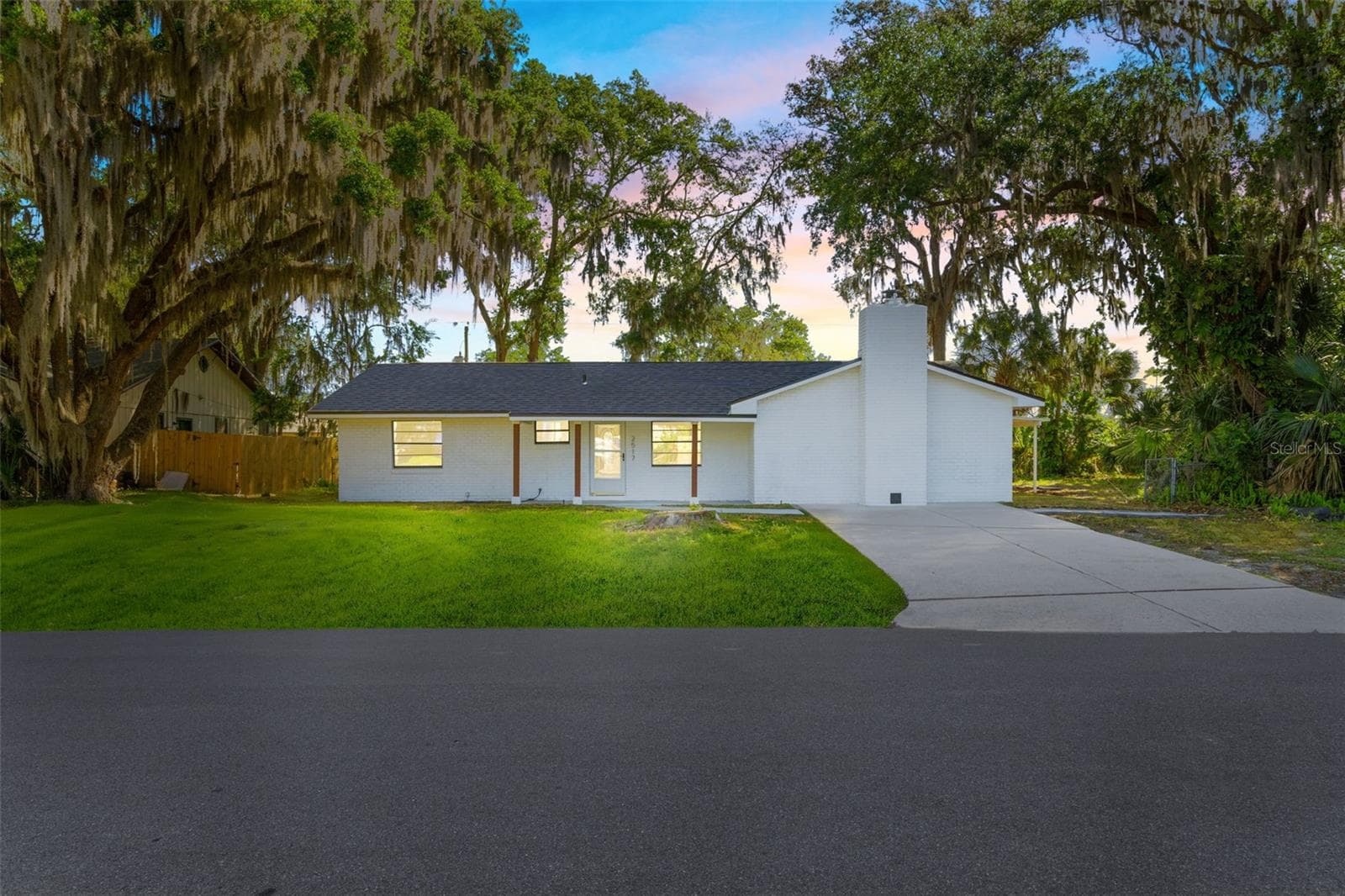 2517 ROYAL PALM DR