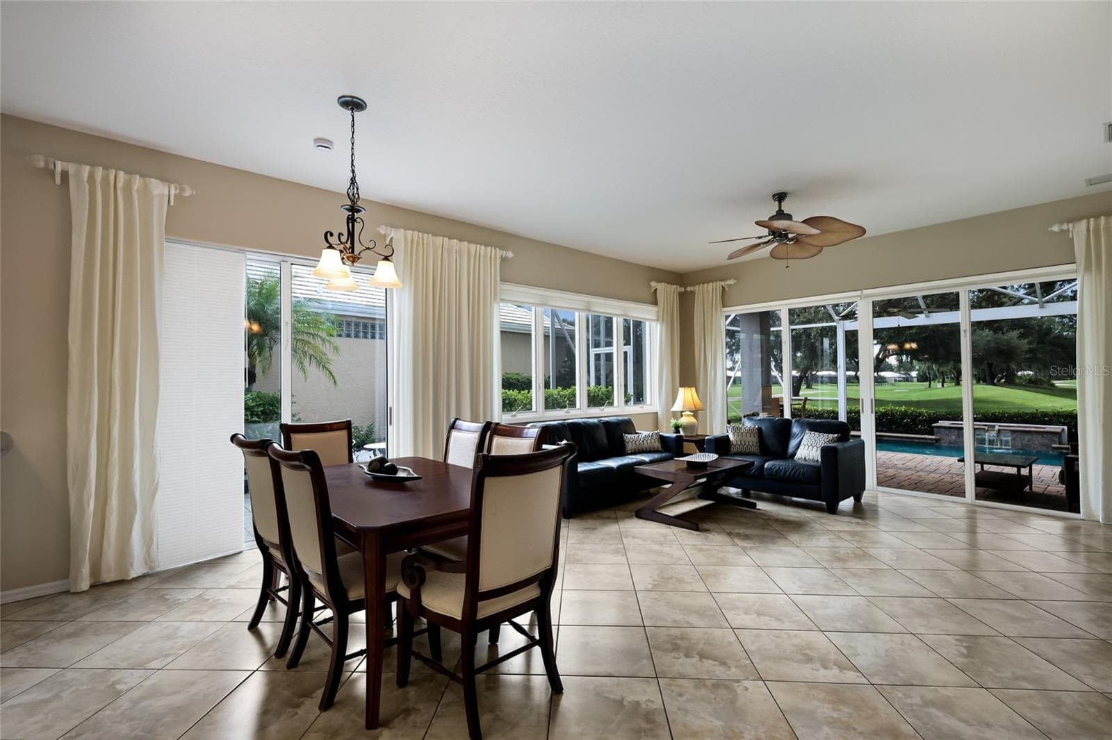 Large main living space - 8728 52ND DR E, BRADENTON