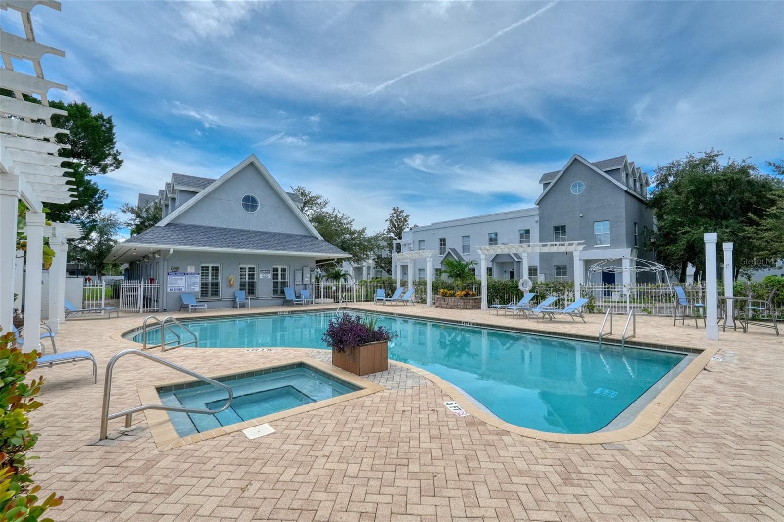 Pool, Heated Spa and Clubhouse - 4625 LEGACY PARK DR, TAMPA